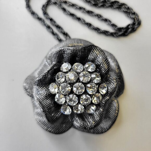 Silver Tone Rhinestone Flower Choker Necklace And Flower Hook Earrings - Picture 7 of 9